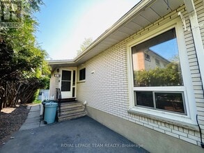 23 Southview Crescent in Ottawa, ON - Building Photo - Building Photo