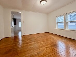 88 E 5th St in Oswego, NY - Building Photo - Building Photo