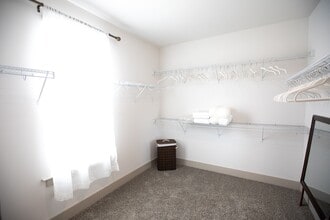 Berkmar Landing in Earlysville, VA - Building Photo - Building Photo