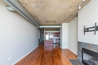 700 N Larrabee St in Chicago, IL - Building Photo - Building Photo