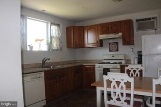 308 Warwick Rd in Somerdale, NJ - Building Photo - Building Photo