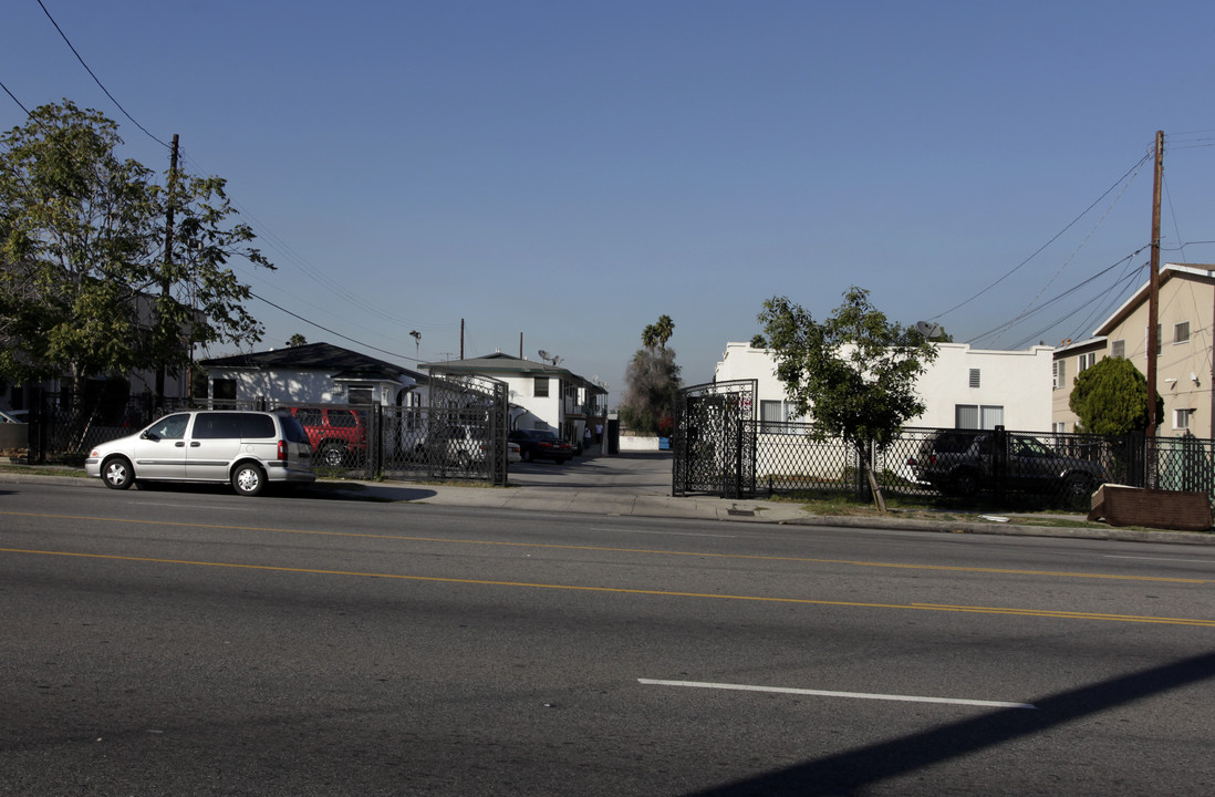 Victory Gardens in North Hollywood, CA - Building Photo