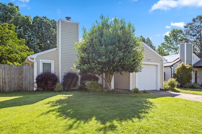 property at 920 White Oak Ct N
