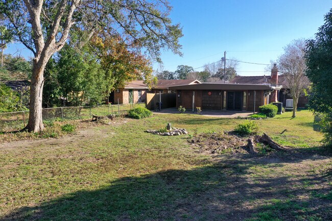 3717 Bixler St in Metairie, LA - Building Photo - Building Photo
