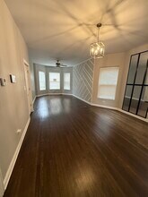 7010 S King Dr in Chicago, IL - Building Photo - Building Photo