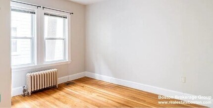 122 Hillside St in Boston, MA - Building Photo - Building Photo