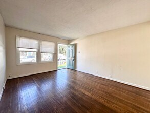 234 N Skidmore St in Portland, OR - Building Photo - Building Photo