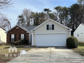 7940 Travers Run Dr in Charlotte, NC - Building Photo