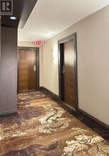 2 Rean Dr in Toronto, ON - Building Photo - Building Photo