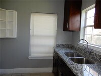 1708 Marion St photo'