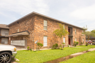 Olive Square Apartments in Baton Rouge, LA - Building Photo - Building Photo