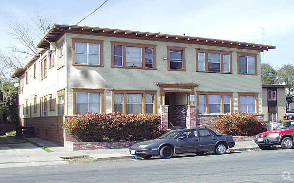 529 N Monroe St in Stockton, CA - Building Photo - Building Photo