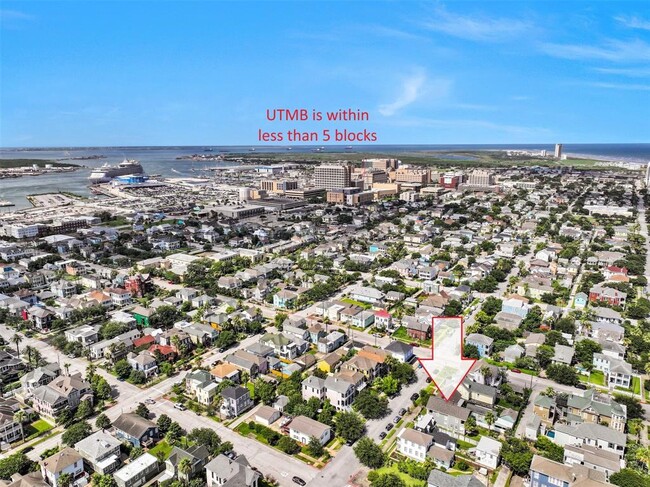 1615 Winnie St in Galveston, TX - Building Photo - Building Photo