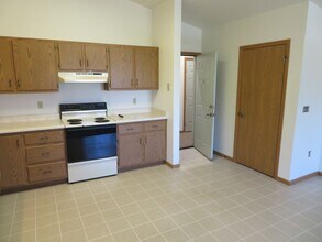 385 Main St in Lomira, WI - Building Photo - Building Photo