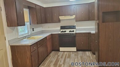 2 Filbert St in Quincy, MA - Building Photo - Building Photo