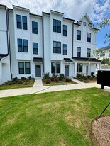 5026 Layman Dr in Charlotte, NC - Building Photo