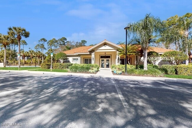 property at 350 Robin Hood Cir
