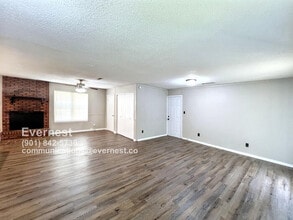 6375 Greenbriar Dr in Horn Lake, MS - Building Photo - Building Photo