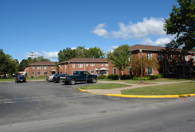 Municipal Housing Authority in Utica, NY - Building Photo - Building Photo