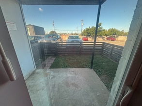 531 Bedford Rd in Bedford, TX - Building Photo - Building Photo