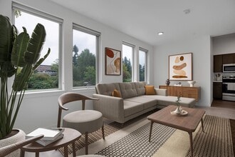 72nd Apartments in Tigard, OR - Foto de edificio - Building Photo