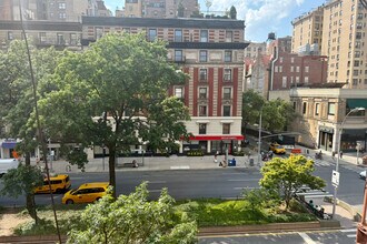 2274 Broadway in New York, NY - Building Photo - Building Photo