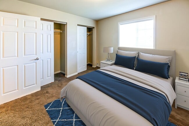 Jefferson Creek in Dickinson, ND - Foto de edificio - Building Photo