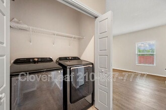 3031 Laguna Clfs in Converse, TX - Building Photo - Building Photo