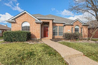 6105 Apache Dr, Unit A-368 in The Colony, TX - Building Photo - Building Photo