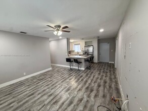 3440 SW 75th Ct in Miami, FL - Building Photo - Building Photo