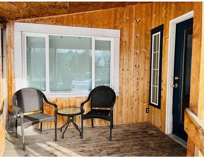 555 Kalispell Ave in Whitefish, MT - Building Photo - Building Photo