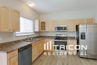 507 Fortress Ct in St. Charles, MO - Building Photo - Building Photo