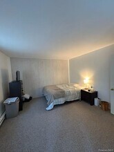 17 White Gate Rd in Wappingers Falls, NY - Building Photo - Building Photo