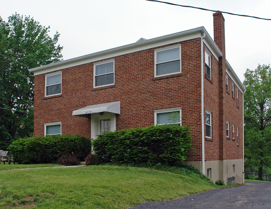 2404 Carlisle Ave in Fort Mitchell, KY - Building Photo