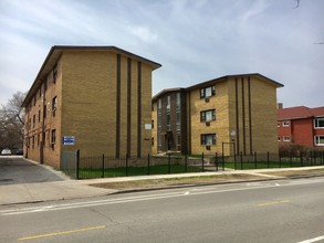 7818-7820 South Shore Drive in Chicago, IL - Foto de edificio - Building Photo