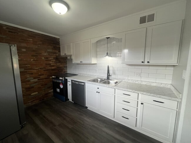 property at 356 S Cherry St