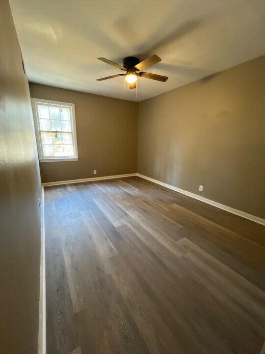 2591 N Pierce Cir in Macon, GA - Building Photo