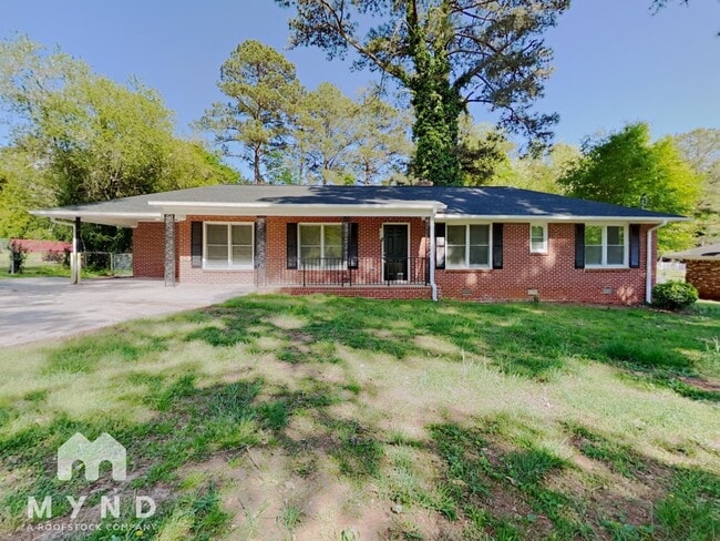 property at 2728 Columbia Dr