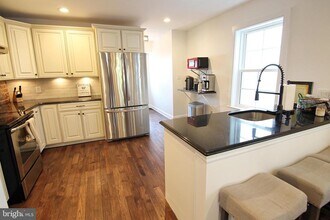 154 Wood St in Doylestown, PA - Building Photo - Building Photo