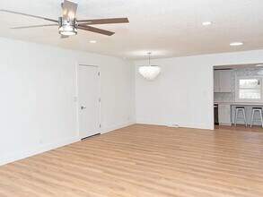 1014 S Rosalie Ave in Wichita, KS - Building Photo - Building Photo