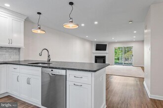 106 Valley Stream Cir in Chesterbrook, PA - Building Photo - Building Photo