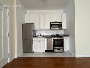 53 W 72nd St in New York, NY - Building Photo - Building Photo