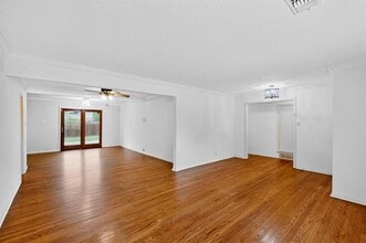 2927 Selma Ln in Farmers Branch, TX - Building Photo - Building Photo