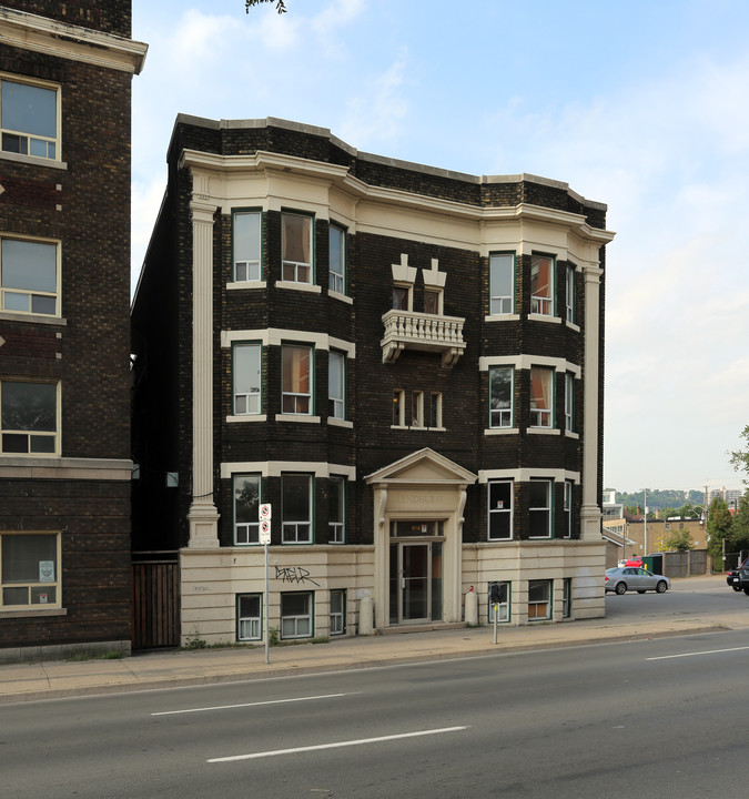 514 King St E in Hamilton, ON - Building Photo