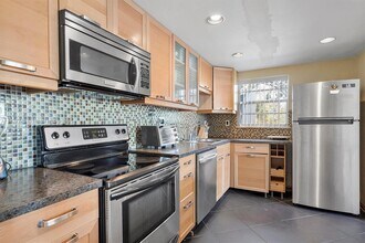 2771 Taft St in Hollywood, FL - Building Photo - Building Photo