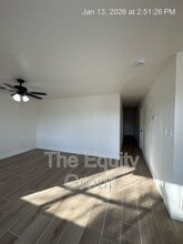 4344 W La Vida Ave in Visalia, CA - Building Photo - Building Photo