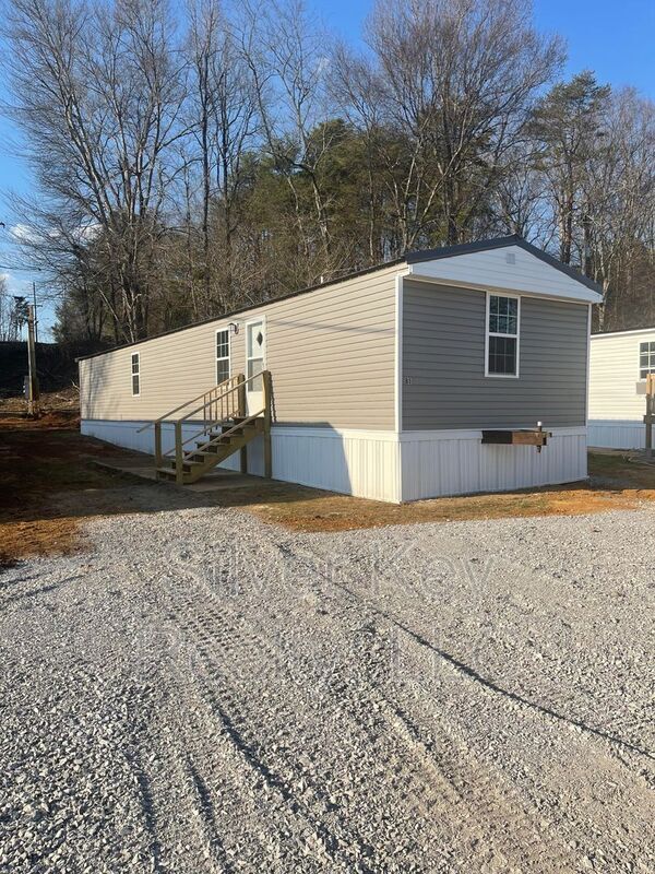 property at 1004 S Jackson St