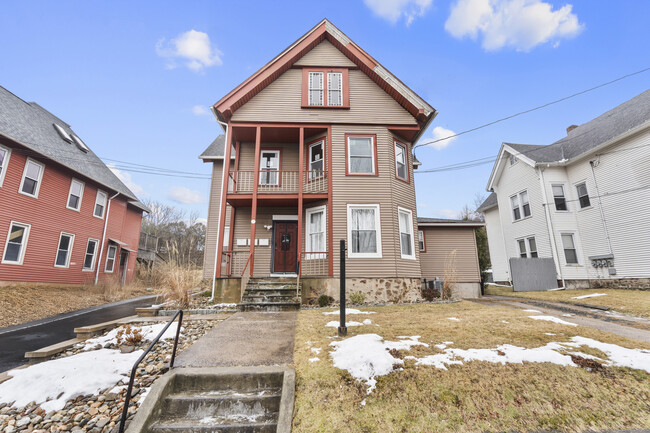 34 S Whittlesey Ave in Wallingford, CT - Building Photo - Building Photo