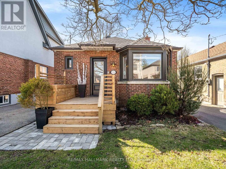 55 Albani St in Toronto, ON - Building Photo