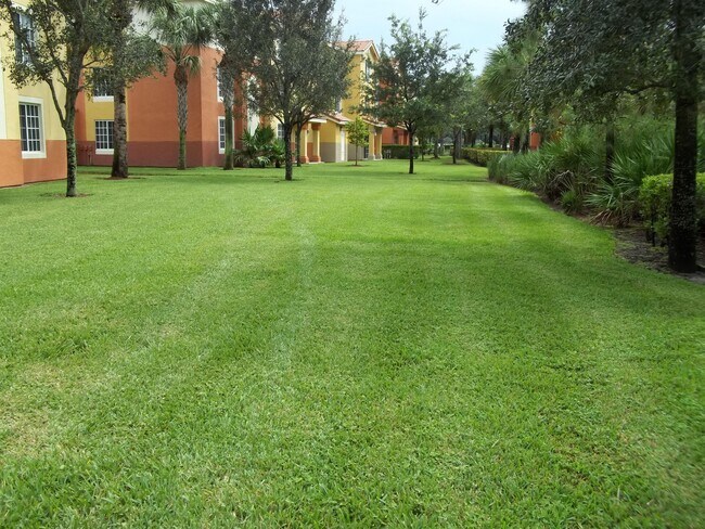 6760 Heritage Grande in Boynton Beach, FL - Building Photo - Building Photo